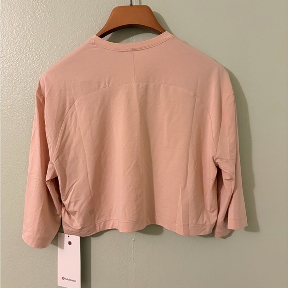NWT lululemon athletica Light Beige Crop Top - Picture 2 of 7